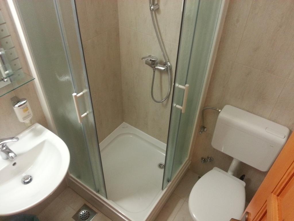 Europa Hostel Порторож Номер фото