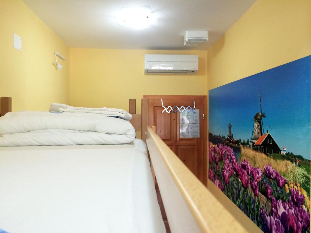 Europa Hostel Порторож Экстерьер фото