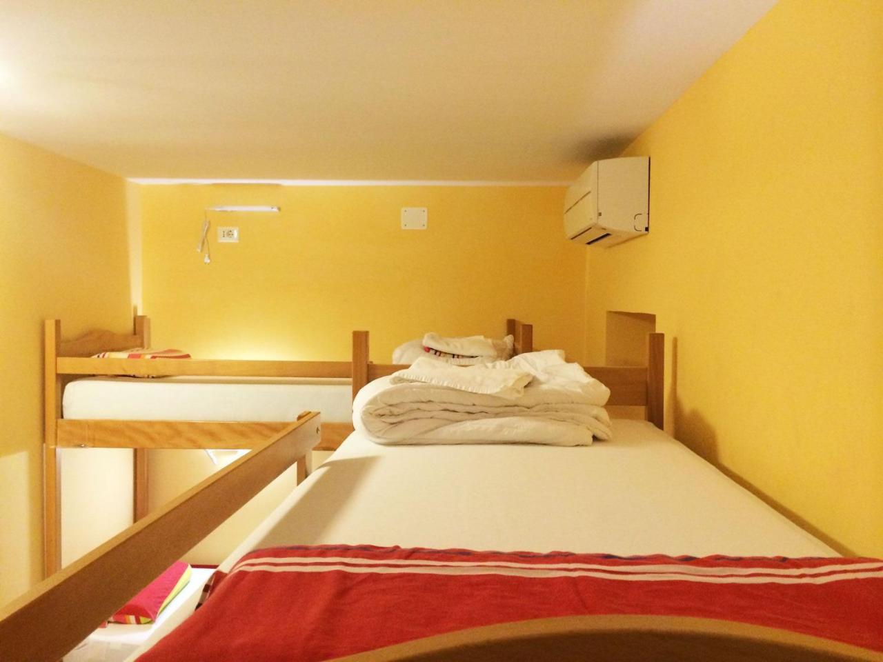 Europa Hostel Порторож Экстерьер фото